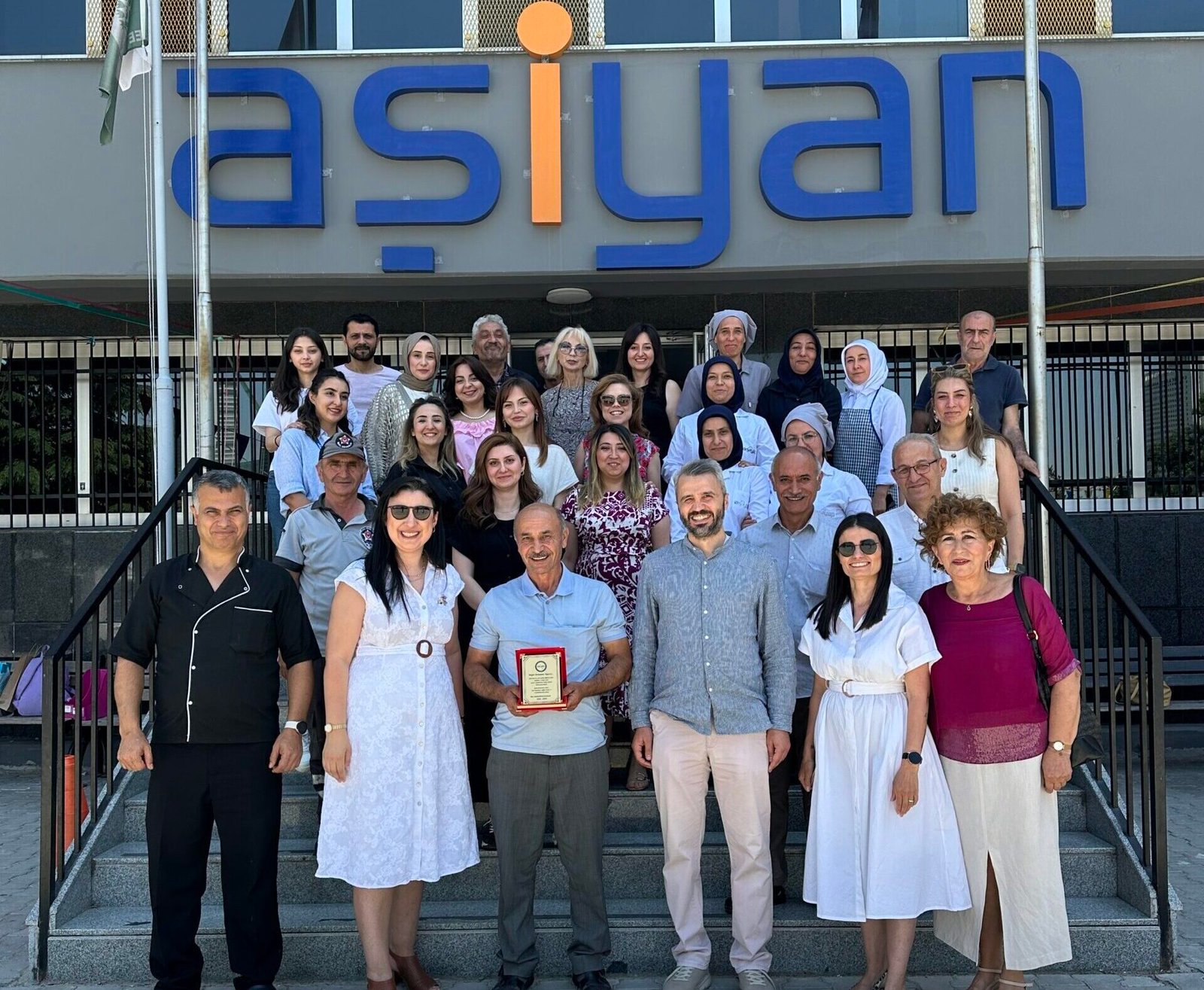 Aşiyan Koleji’nden Ramazan Uyurca’ya Vefa ve Teşekkür